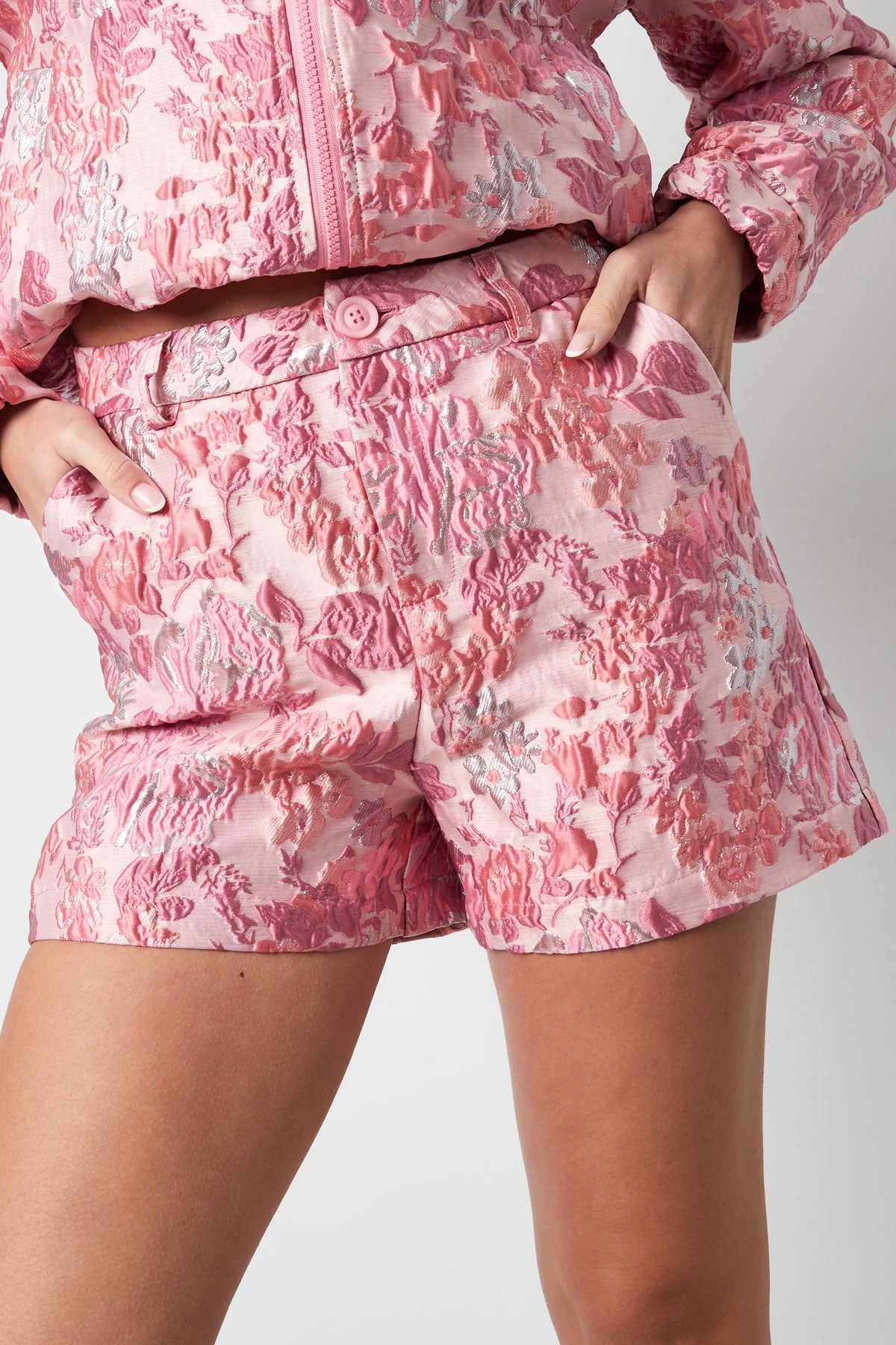 Short - flower pink