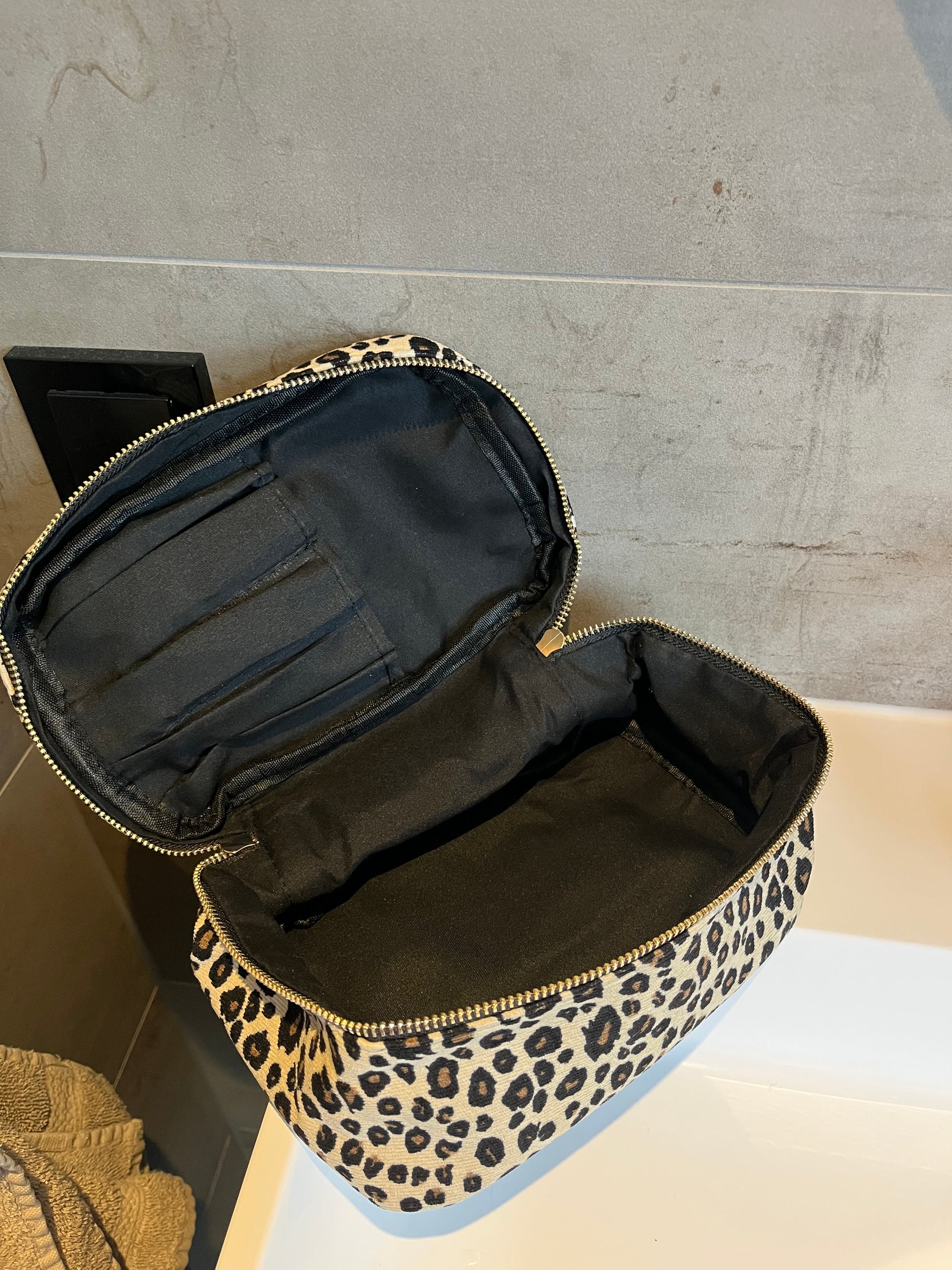 Toilettas leo beige