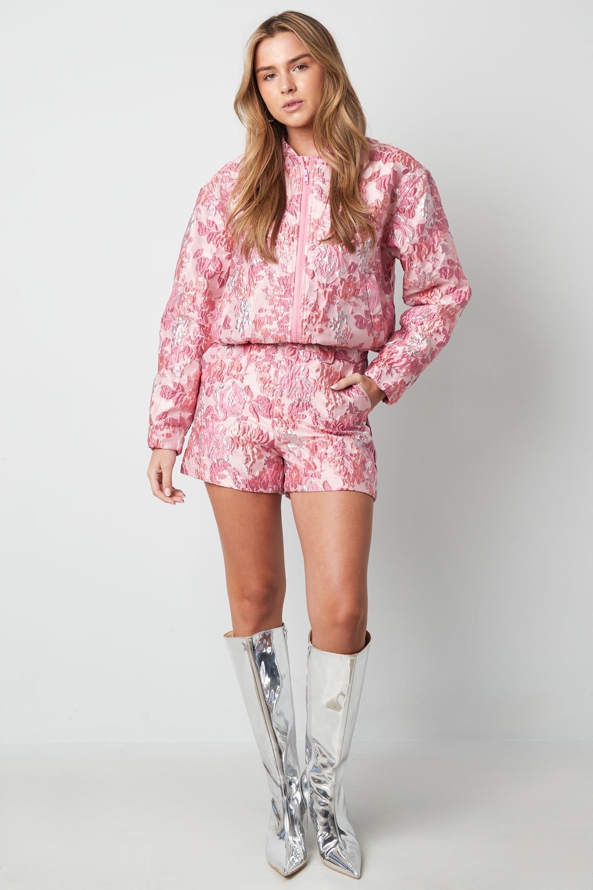 Short - flower pink