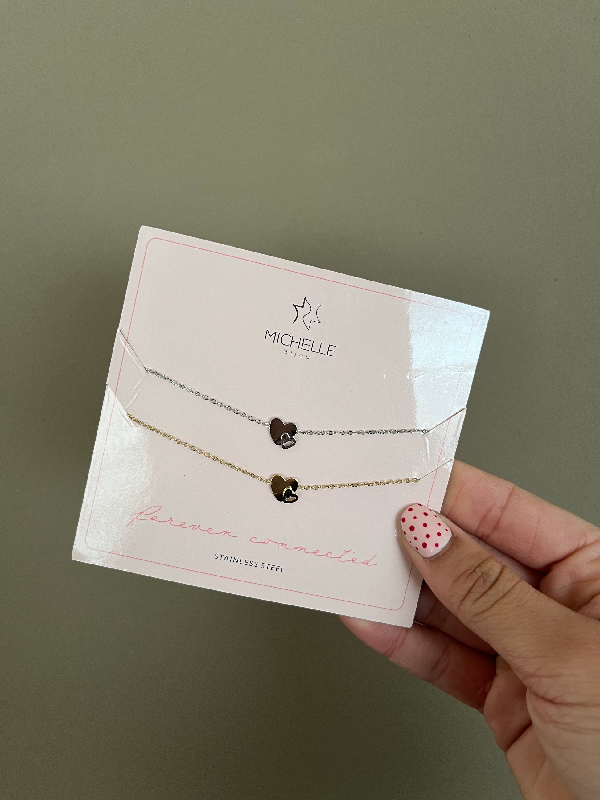 Forever connected armband
