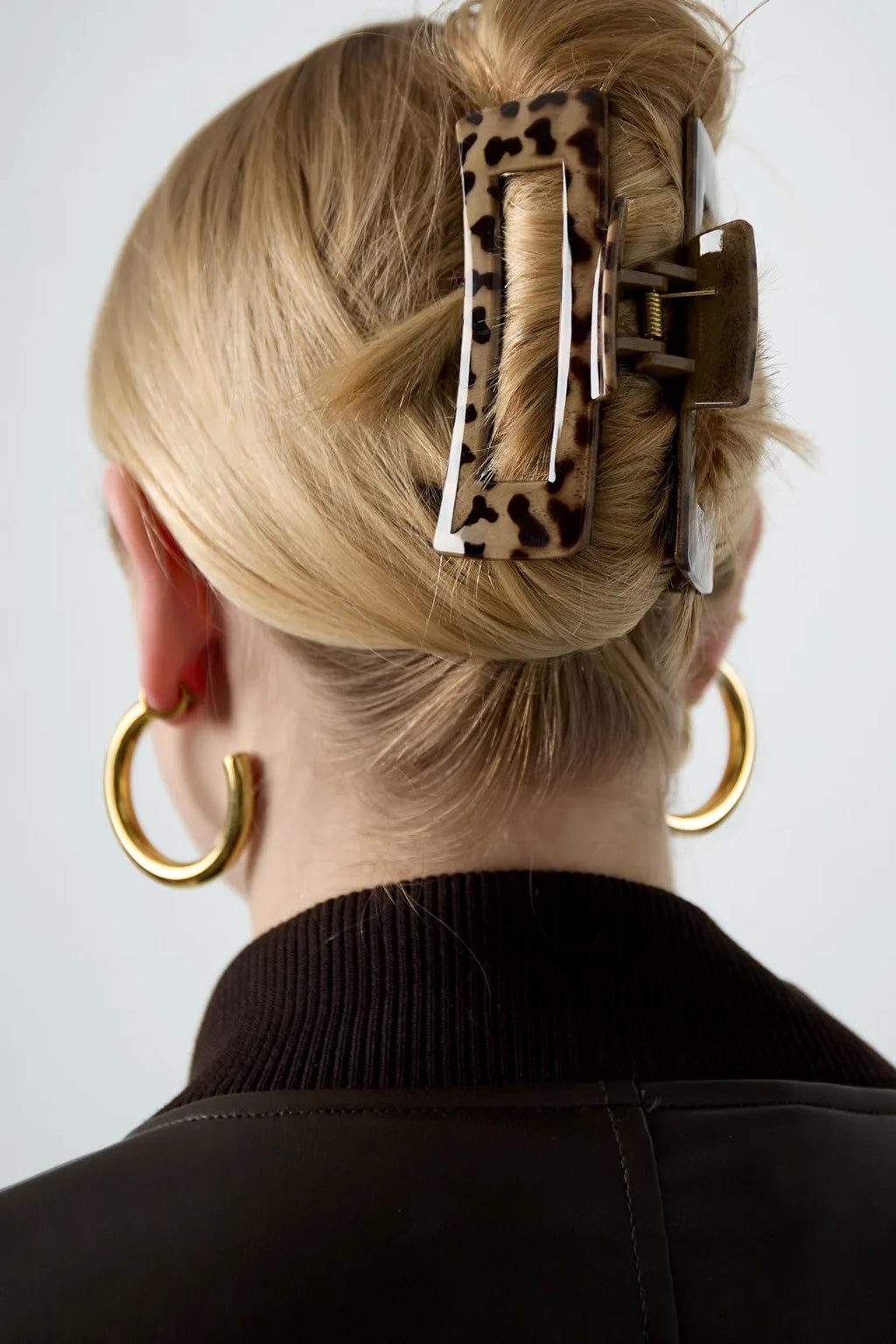 Khaki luipaard print haarclip