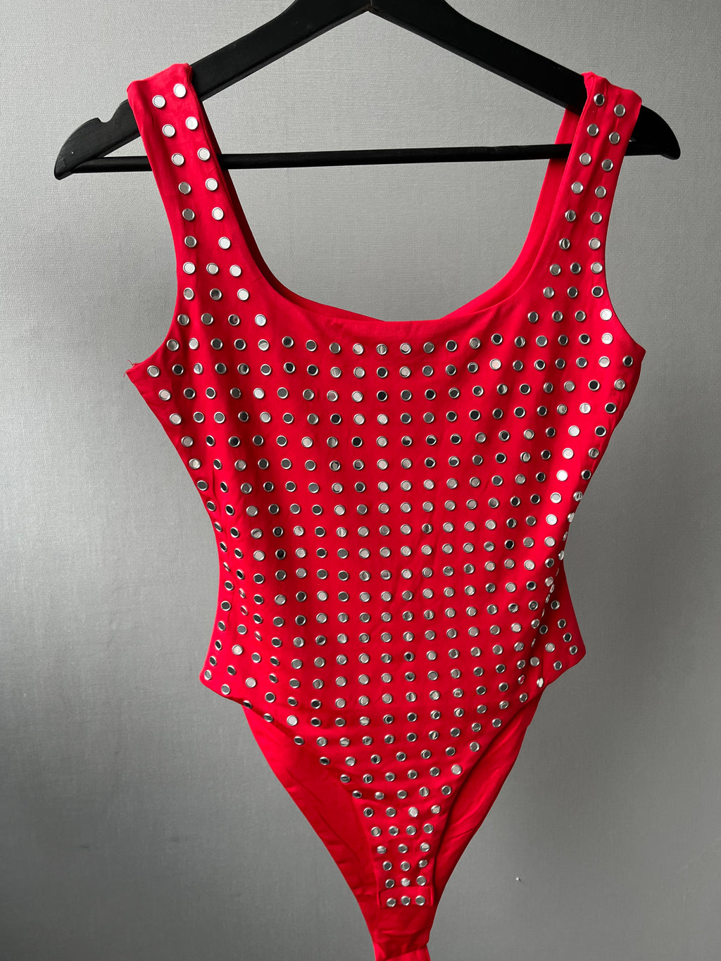 Studs body