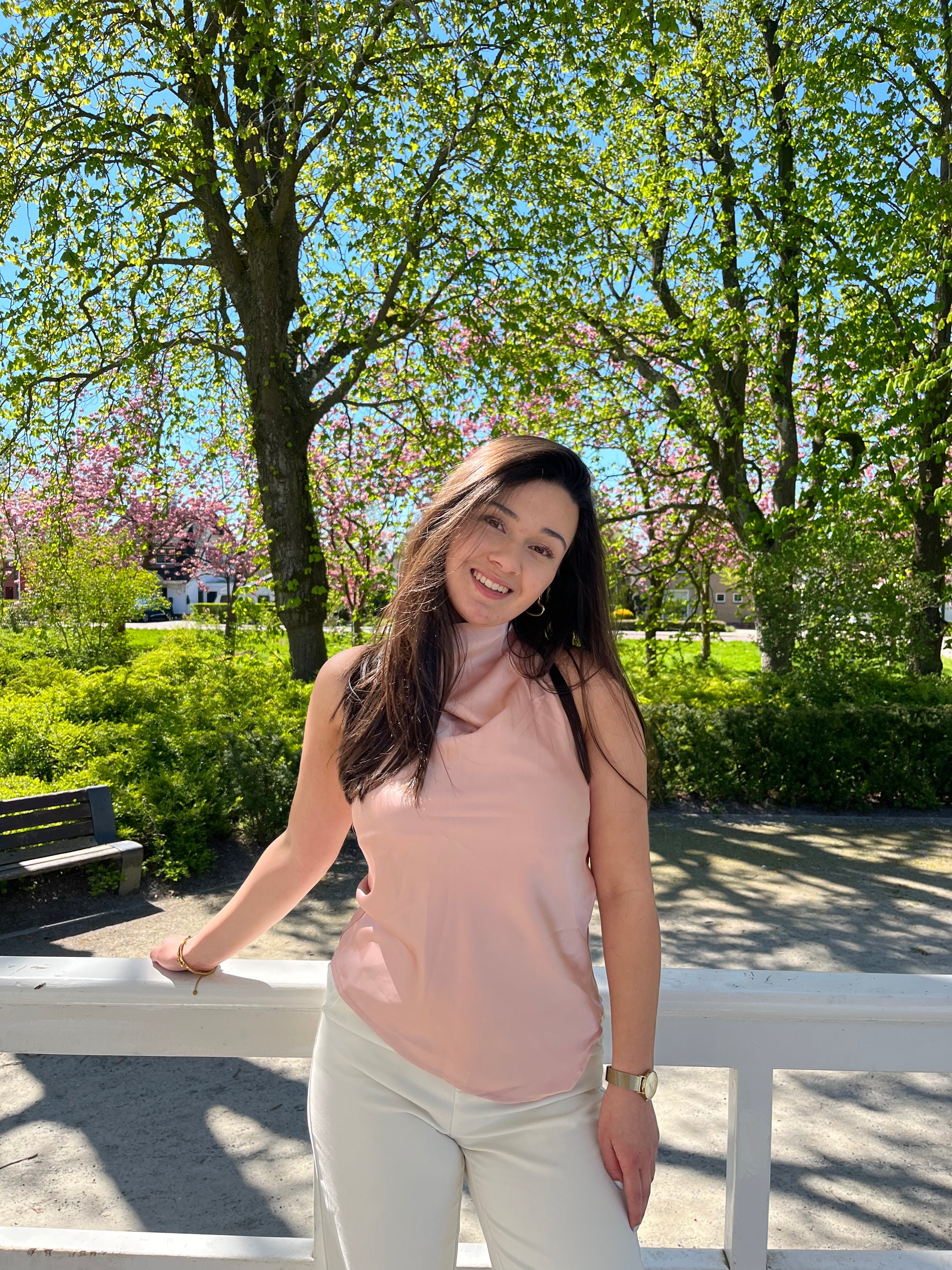 Roze satijnen halter top