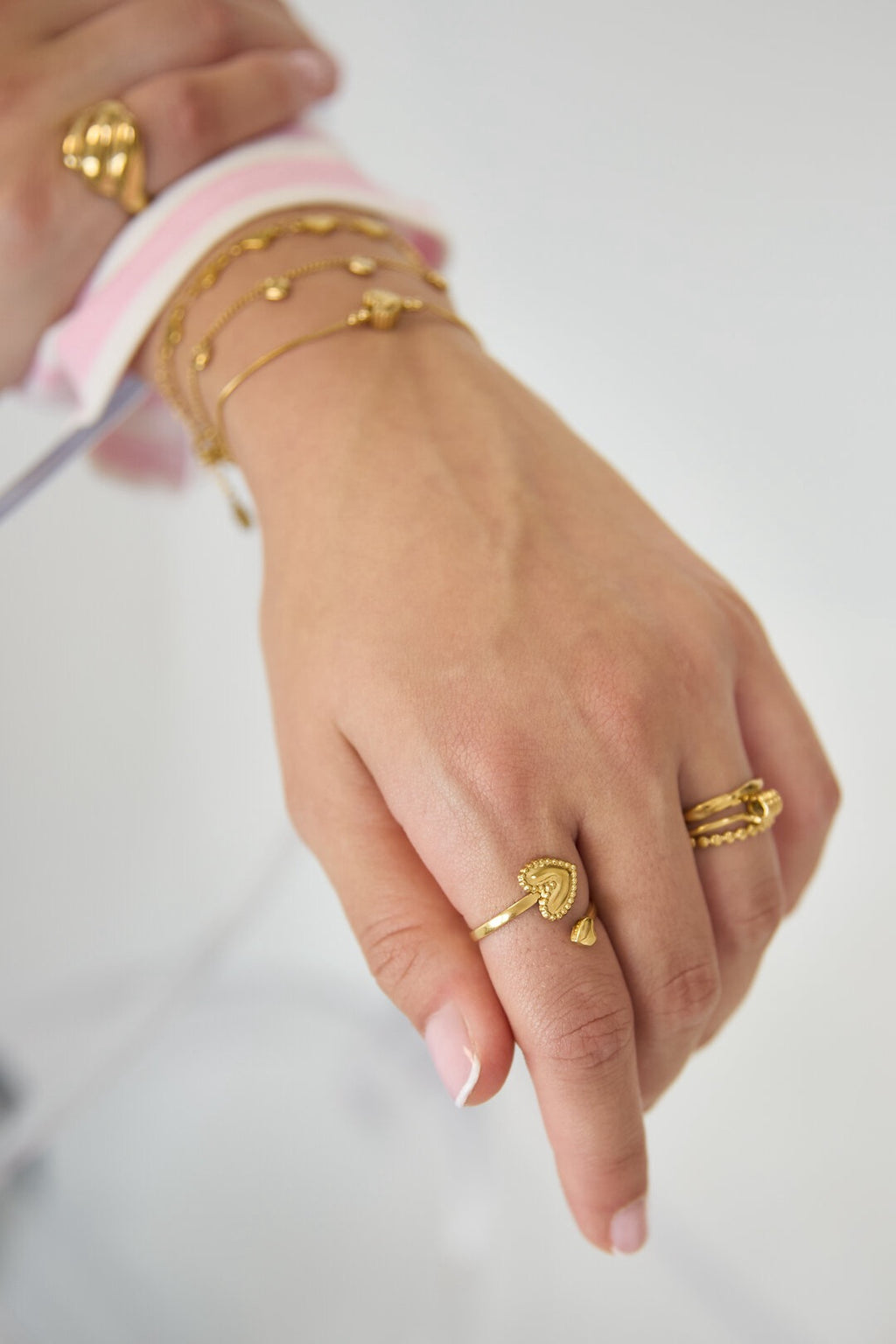 Ring met verstelbare hartjes